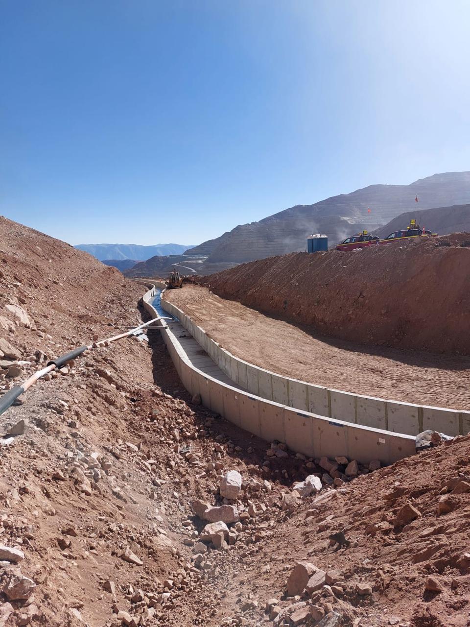 Proyecto CAPTACIÓN CANAL ORIENTE 2 para MOP / Concesionaria Vial